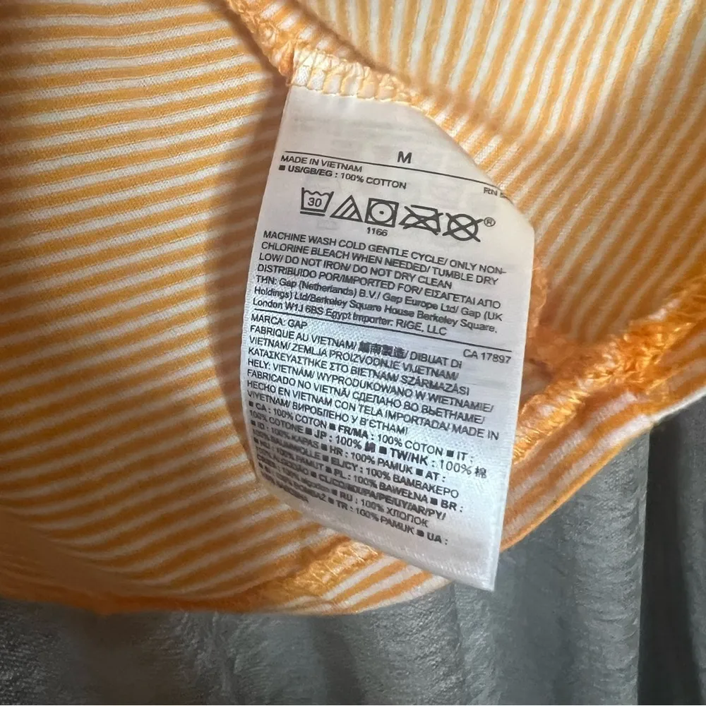 NWT Gap Orange Stripe Short Sleeve Crewneck Tee Shirt Size Medium - Image 7