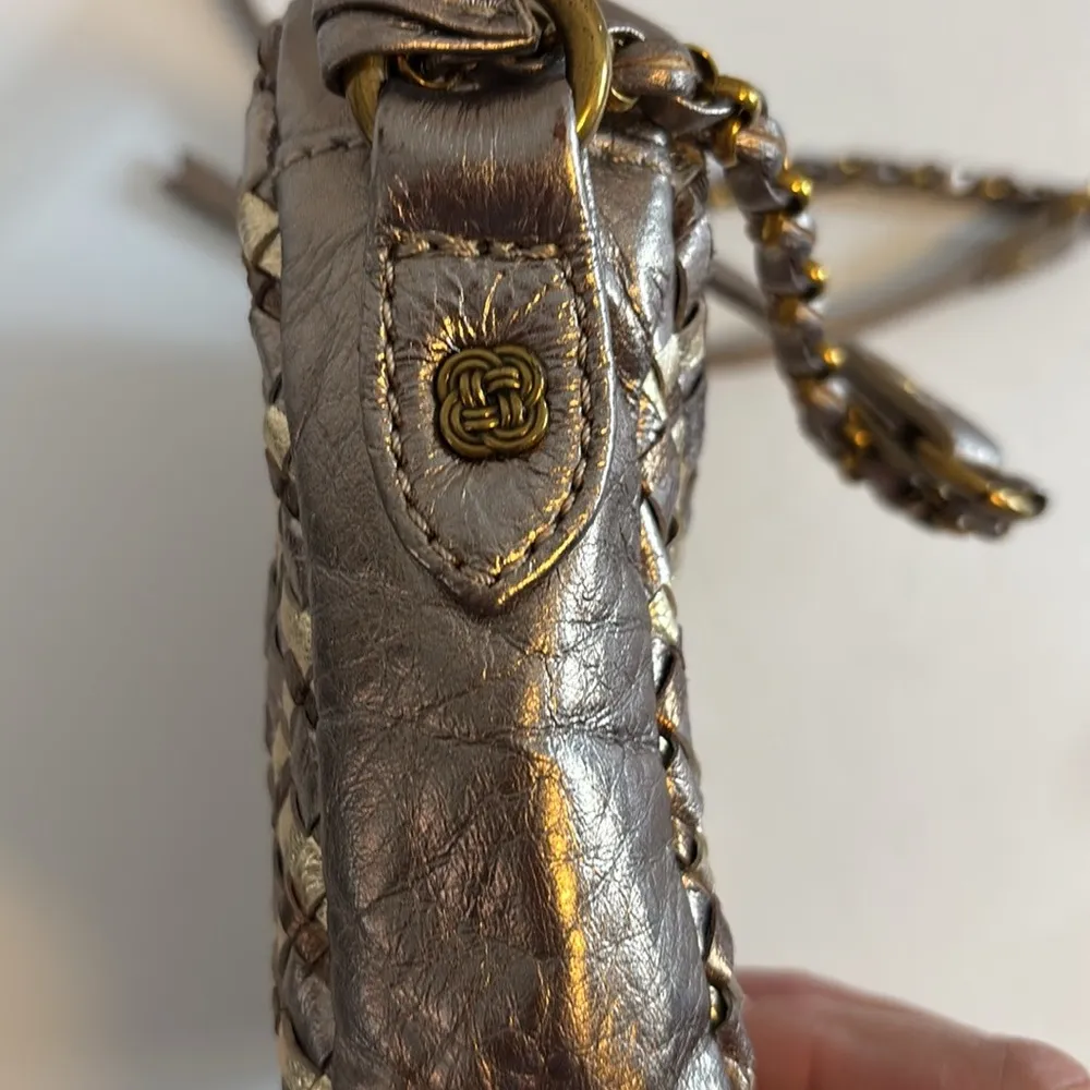 ELLIOTT LUCA METALLIC WOVEN GOLD BRONZE LEATHER WEAVE CROSSBODY
BRASS HARDWARE - Image 11