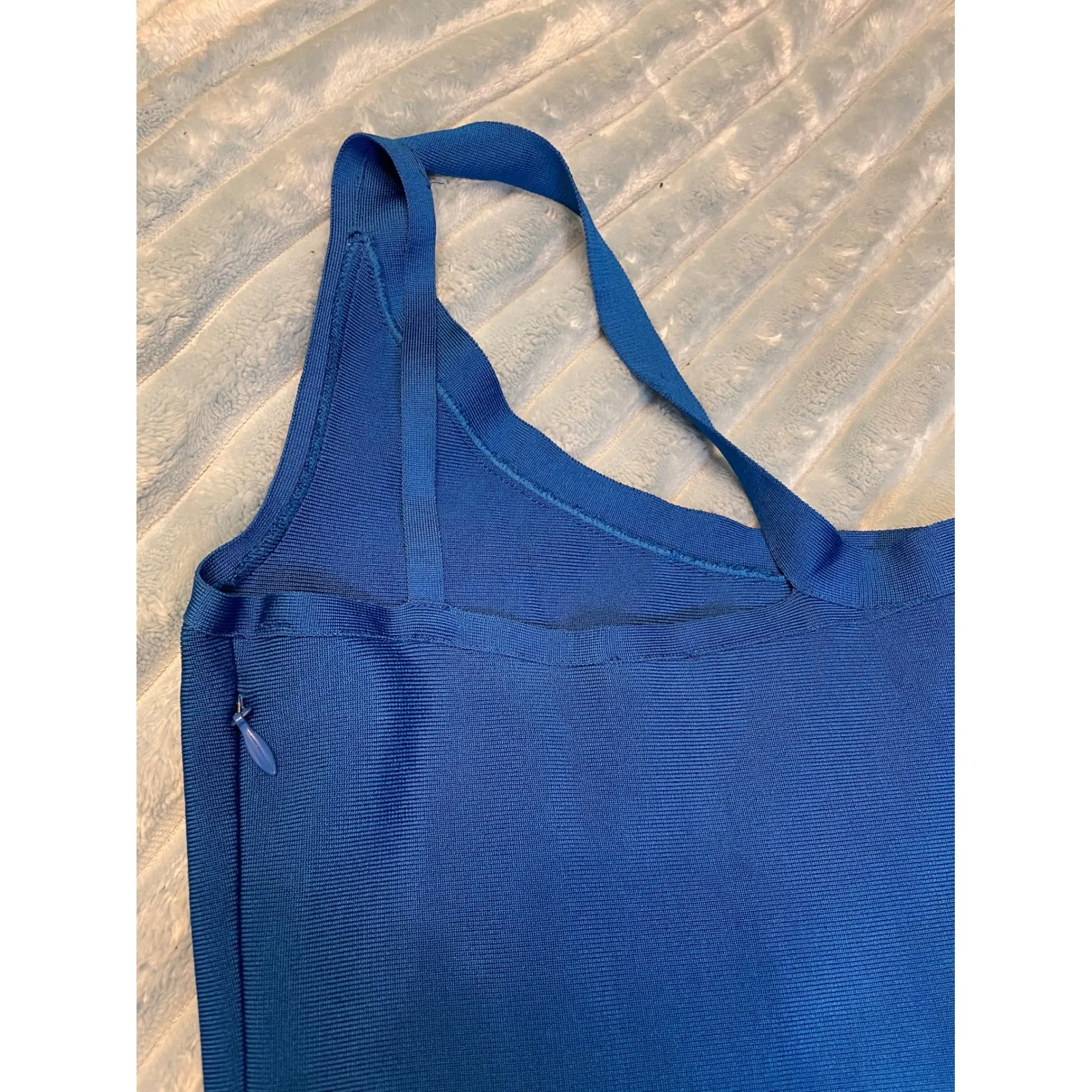 Bebe Blue One Shoulder Cut Out Bodycon Mini Dress XS Princess Blue - Image 4