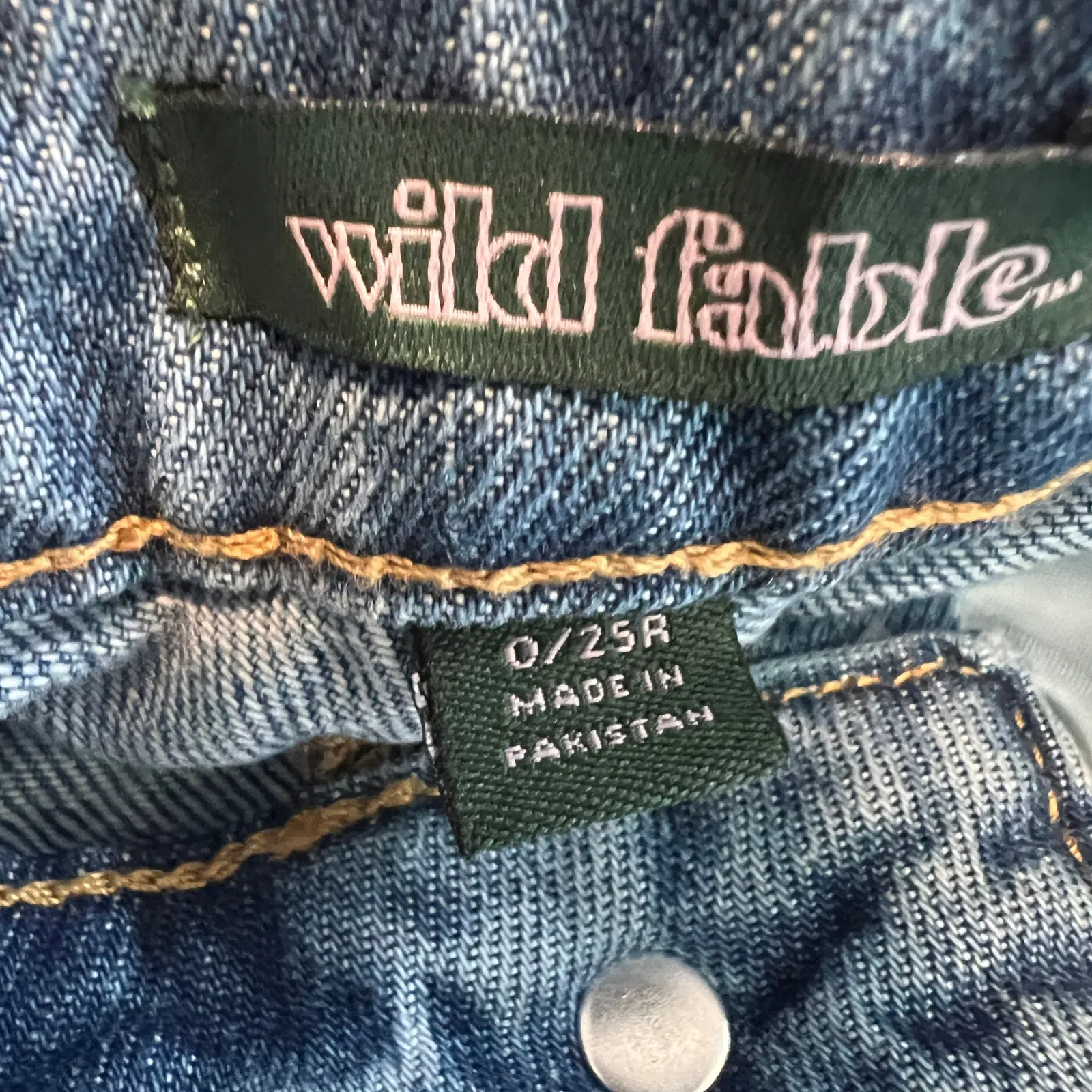 Wild Fable Women's Super-High Rise Cuffed Graphic Jean Shorts - Size 00 - NWT - Image 7