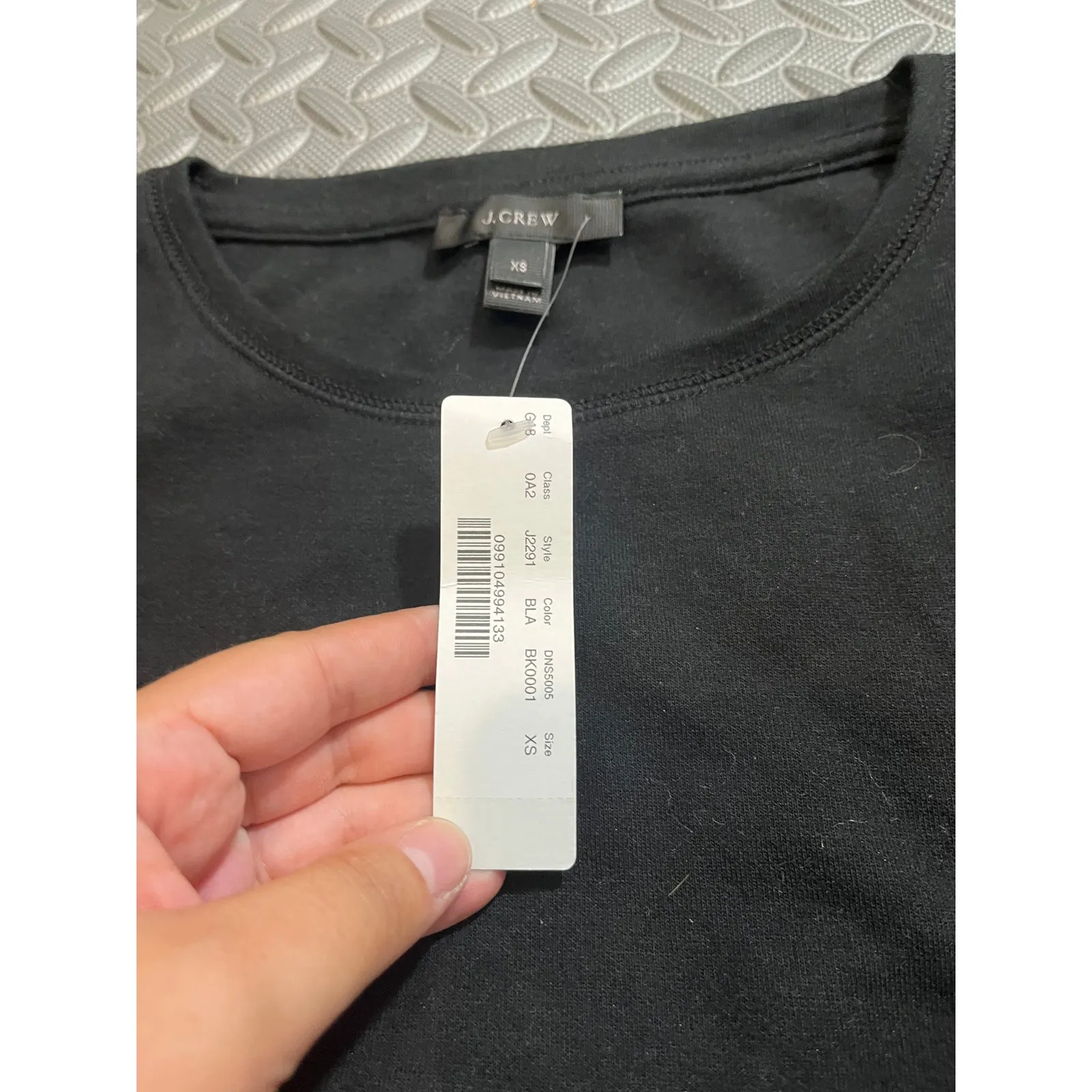 NWT J.Crew Women's Tie Sleeve Sweatshirt Shirt Black Long Sleeve J2291‎ Size XS - Image 4