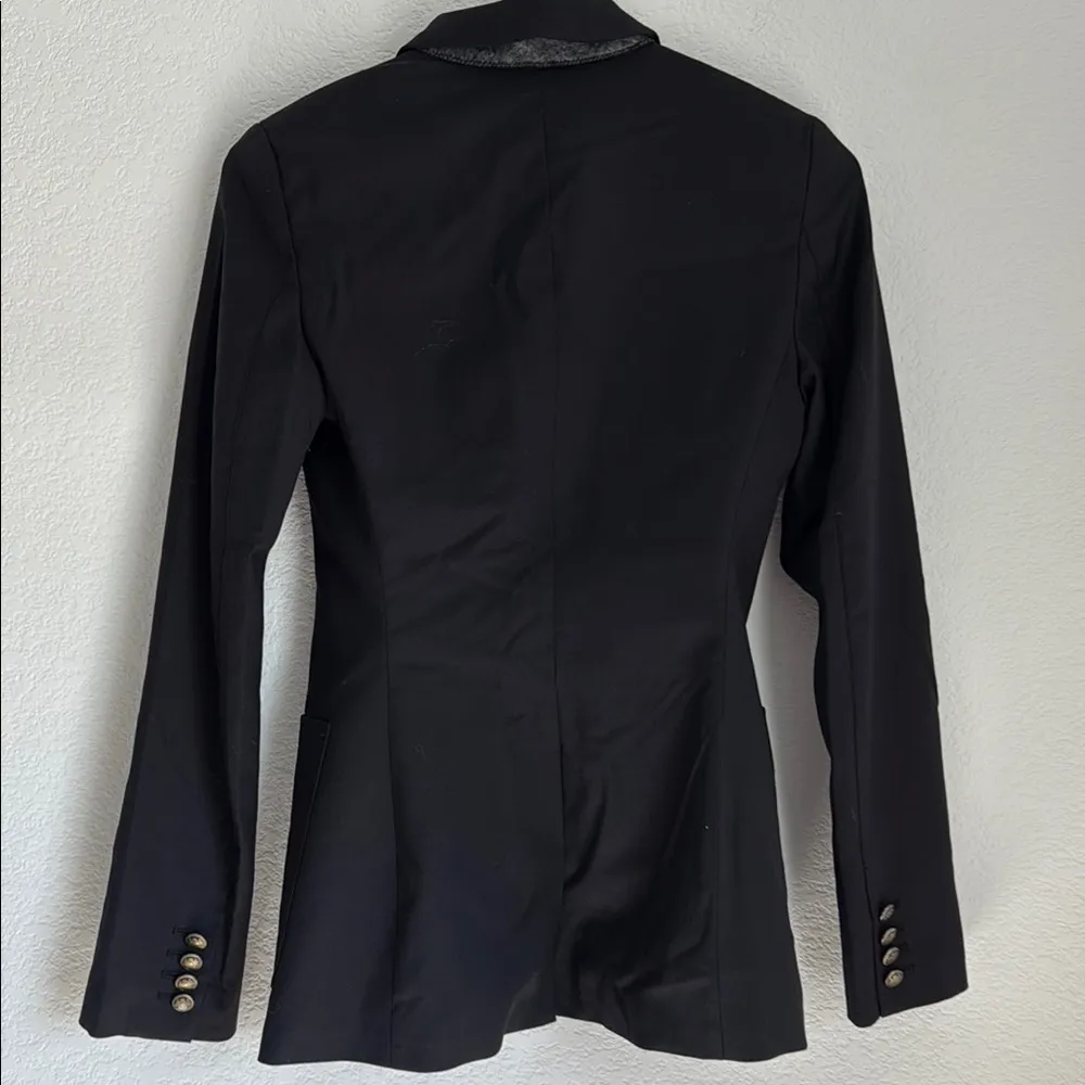 Talula Black Blazer with Notched Lapels and Structured Shoulders - Image 5