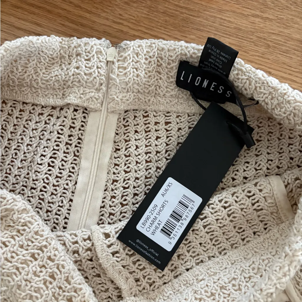 LIONESS  crochet set - Image 3