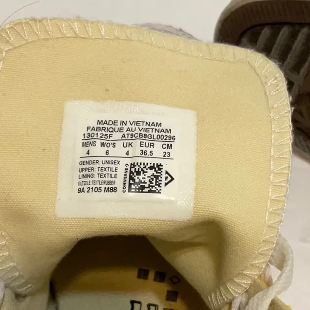 Converse Yellow Size Men's 4 Women's 6 - Image 8