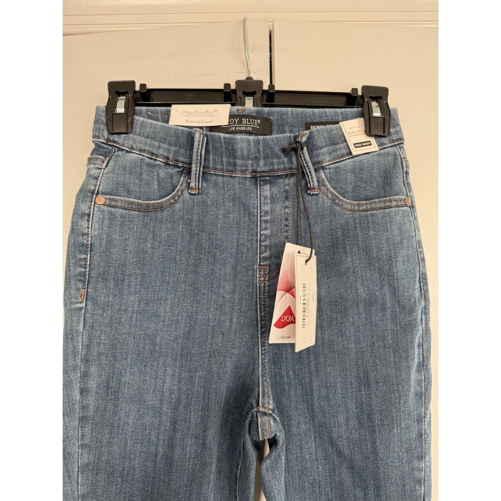 Judy Blue High Waist Skinny Capri Jeans Size 1/25‎ | Coastal Cowgirl | Western - Image 2