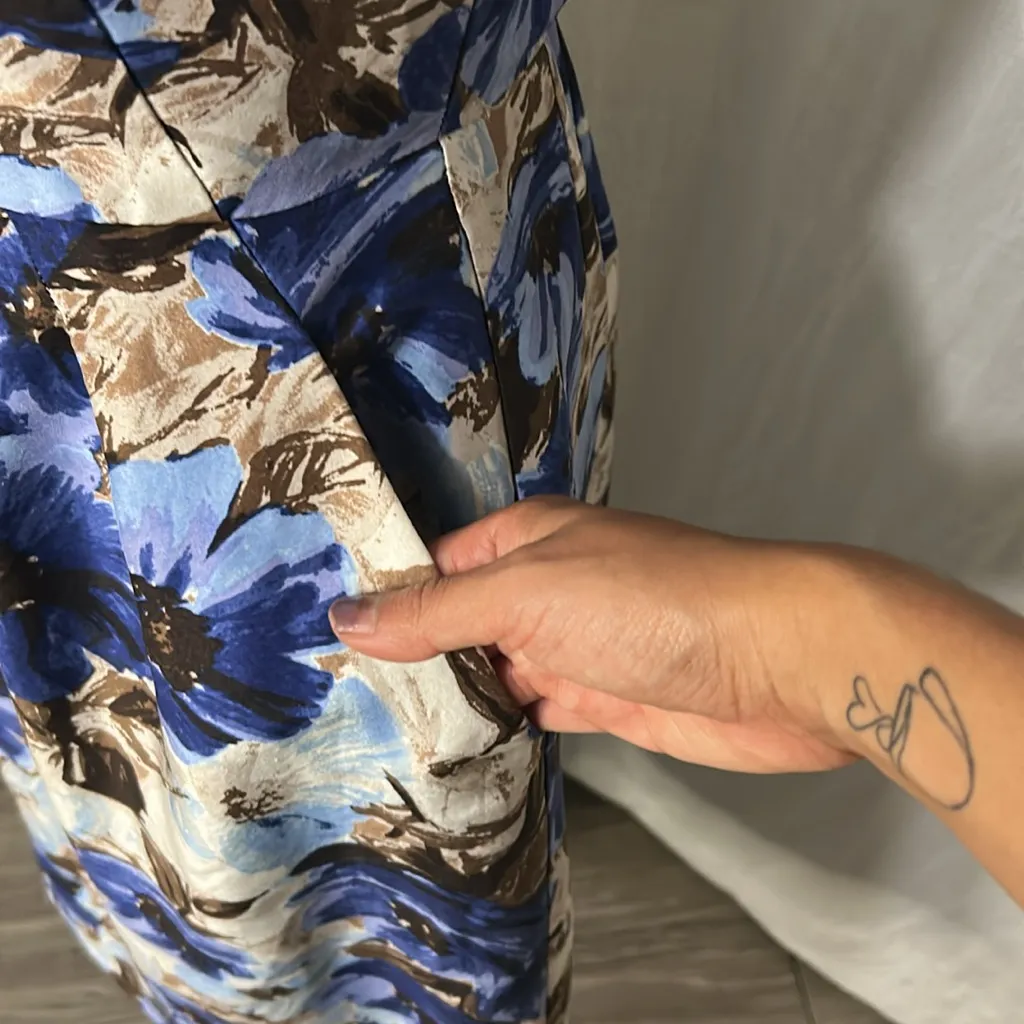 Banana Republic Floral Dress - Scoop Neck | Size 4 | Elegant Print - Image 3