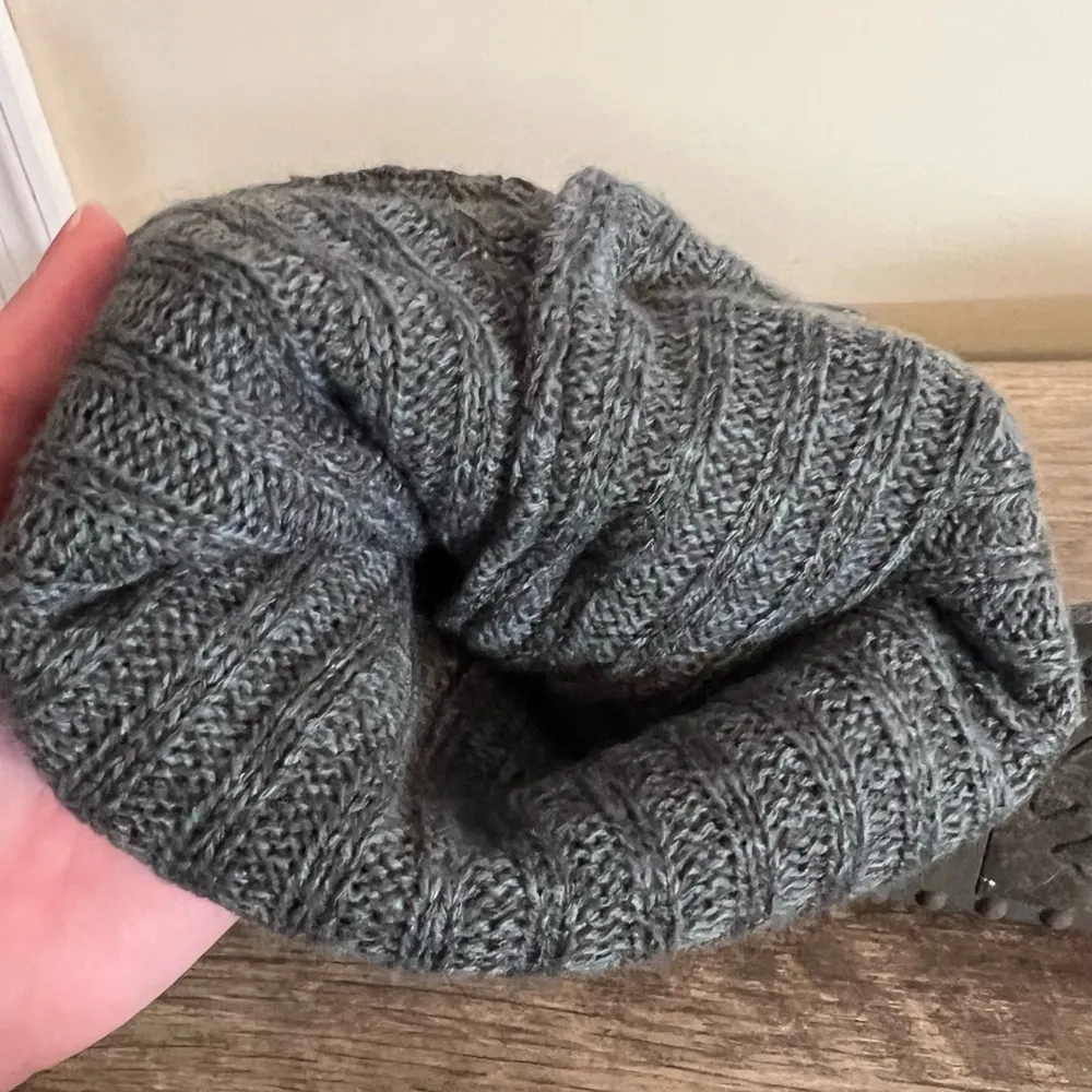 Muk Luks a la mode Tall Knit Sweater Boots Buttons Gray Women’s Size 8 - Image 10