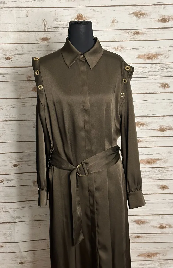 Zara olive green satin grommet detail belted Ring Trim maxi shirtdress Size Medium - Image 2