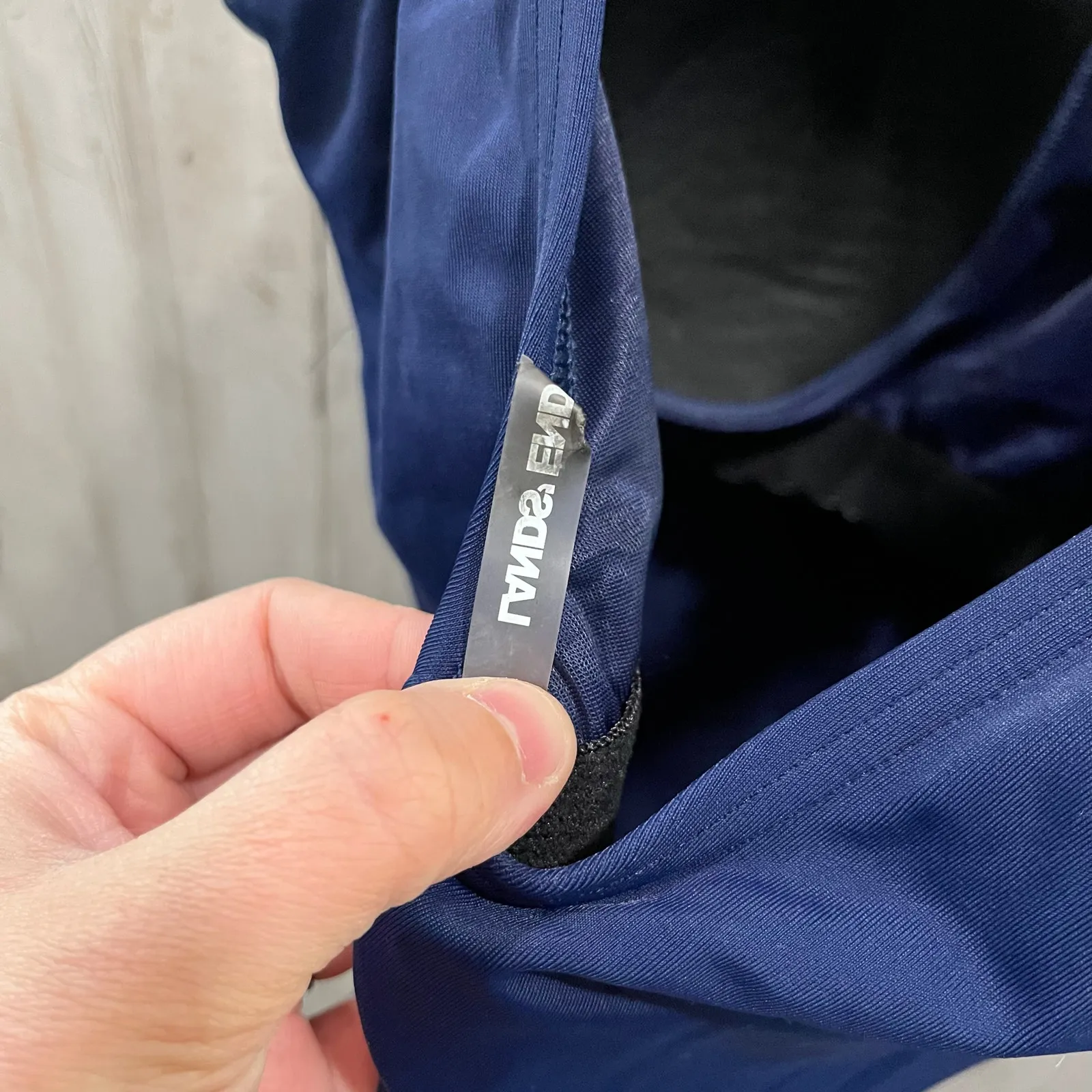 Lands End Navy Women's D-Cup Tugless One Piece Swimsuit Chlorine Resistant 10 - Image 4