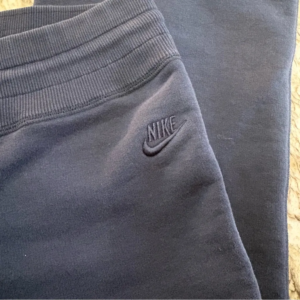 Y2K Nike Low Rise Straight Leg Sweatpants - Image 2