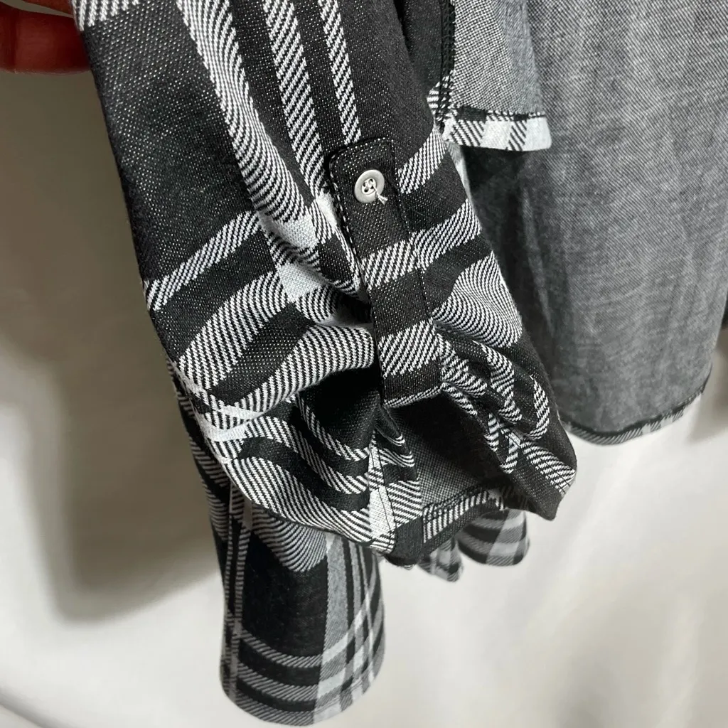 SoleilLee Black Gray Plaid Open Front Cardigan Ruched Sleeves Plus Size 3X - Image 2