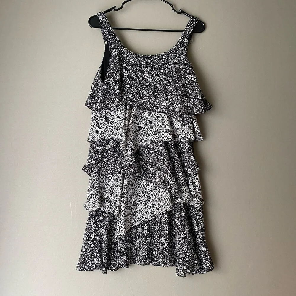 Bethany sz S‎ black white vintage ruffle shift dress - Image 4