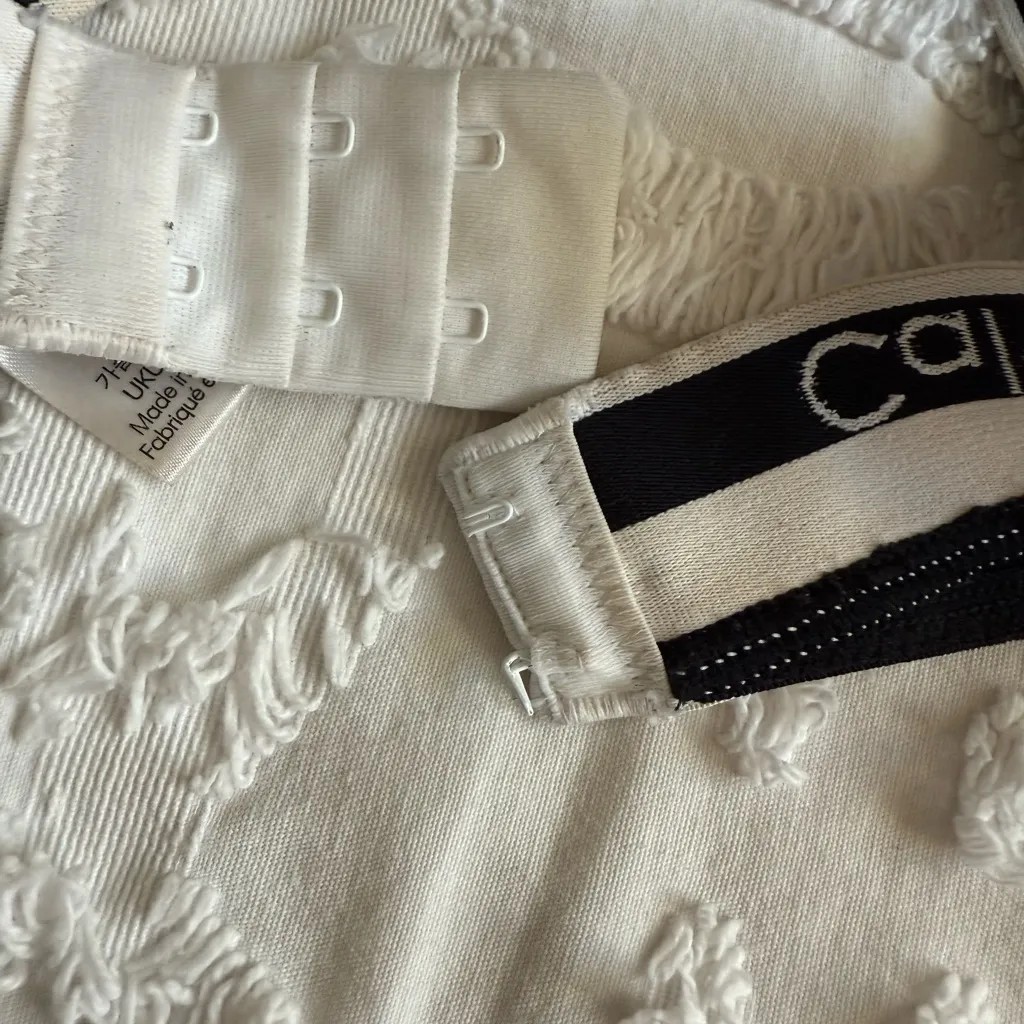 Calvin Klein Black and White Cross-Back Bra - Image 4