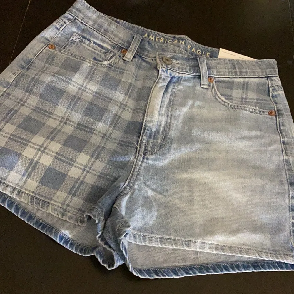 American Eagle Denim Highest Rise Mom shorts - Image 3