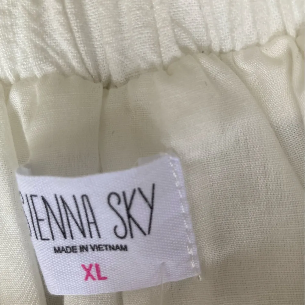 Sienna Sky Cream Jumpsuit with Modern Design - Image 5