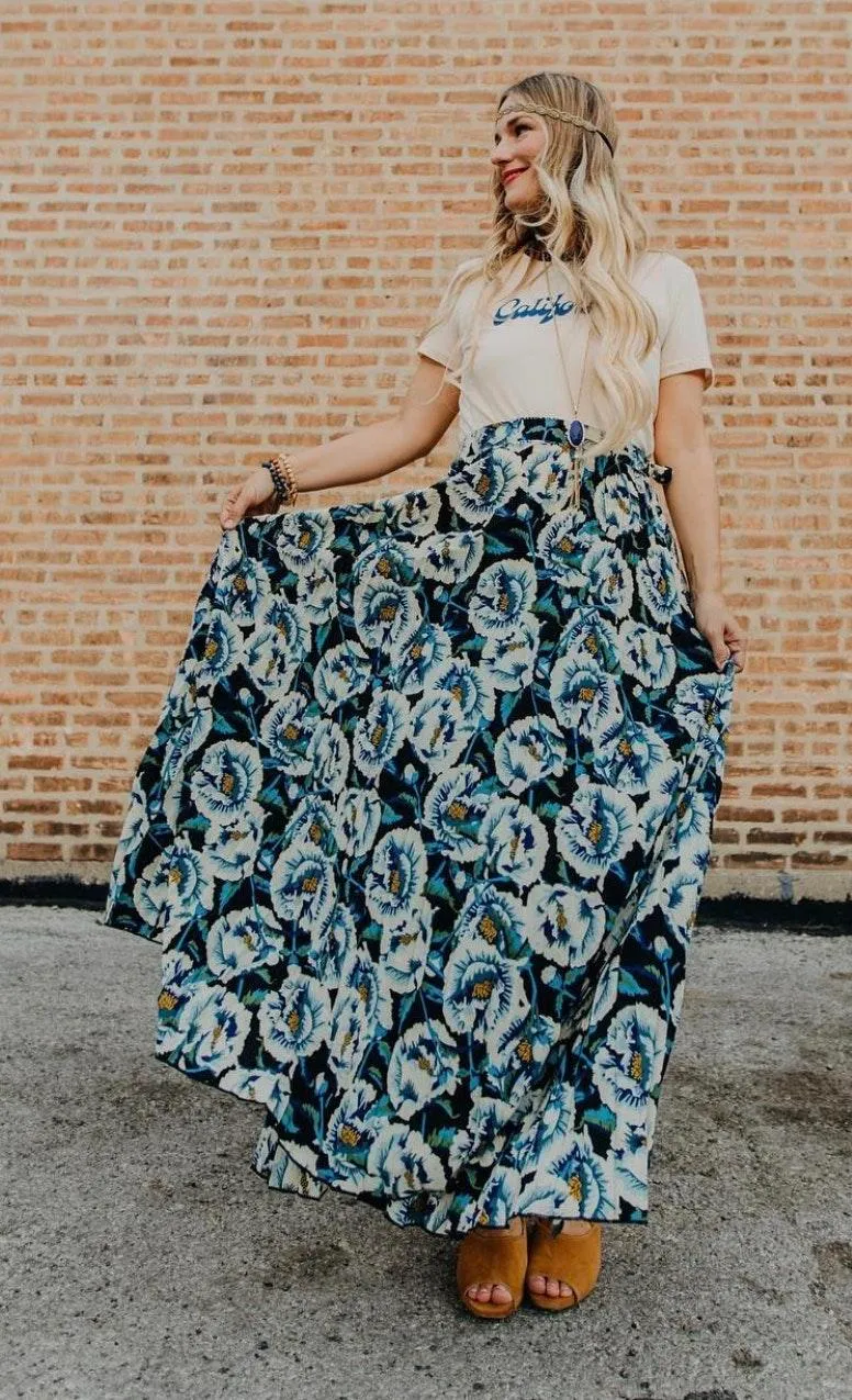 LuLaRoe Deanne Skirt - Image 3