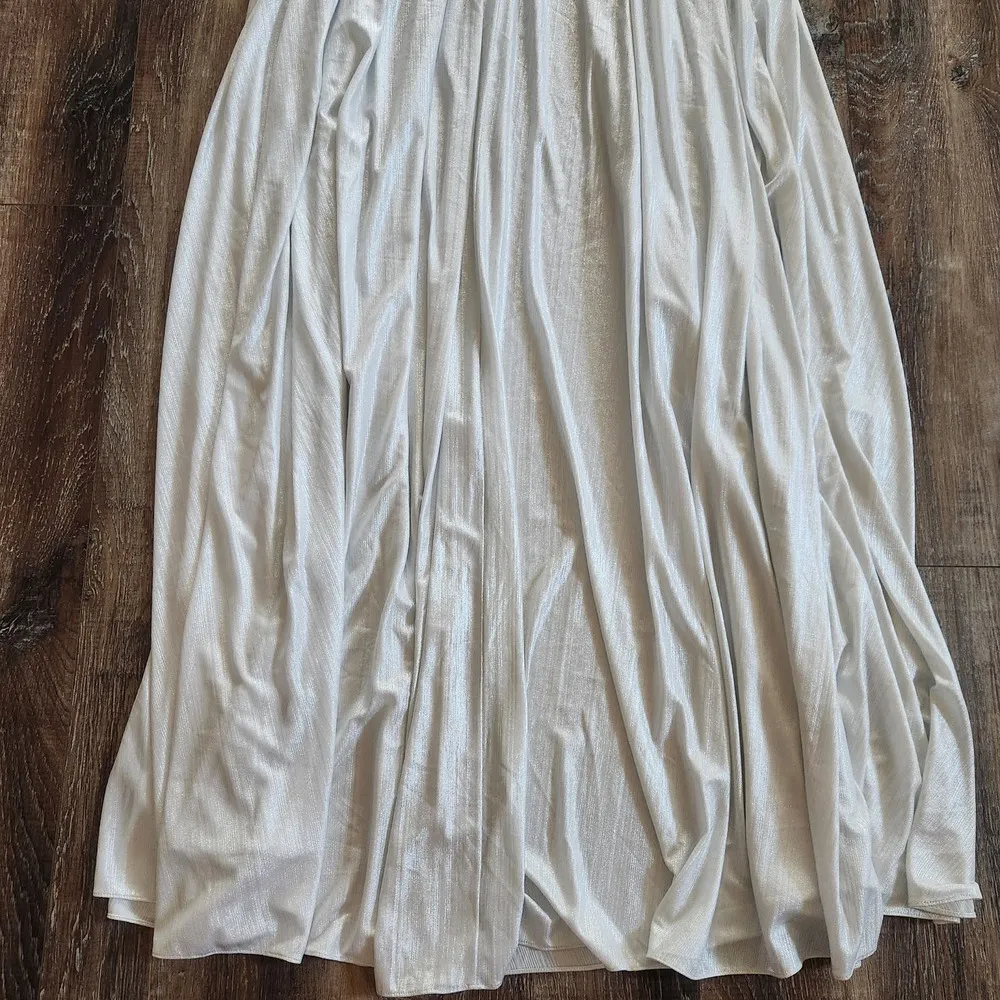 Retrofete Doss Dress in Silver/White Size Medium Maxi NWT Spaghetti Straps - Image 10