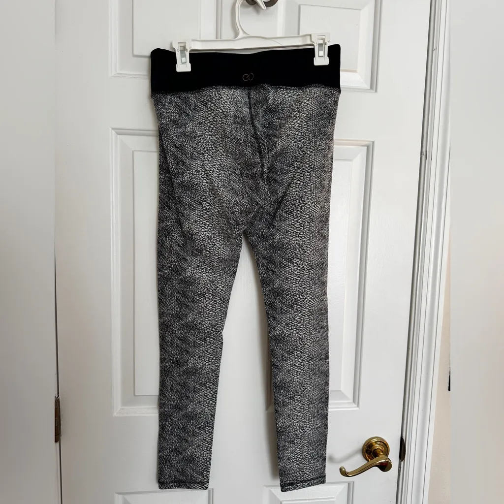 CALIA BY CARRIE UNDERWOOD WORK OUT YOGA PILATES LEGGINGS ATHLETIC LOT SALE $30 Size undefined - Image 9
