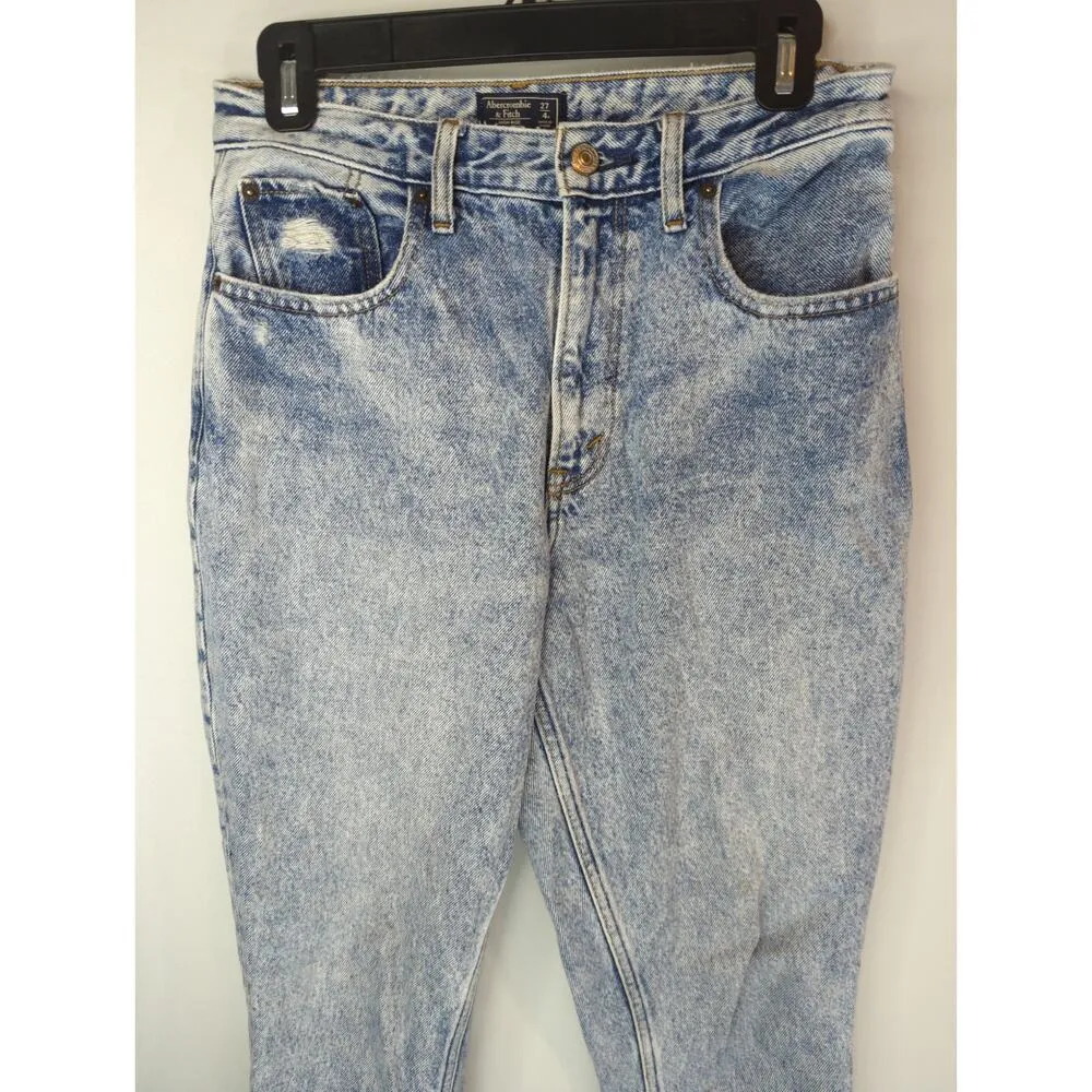 Abercrombie & Fitch Curve Love Light Wash Distressed High Rise Mom Jeans Size 27 - Image 2