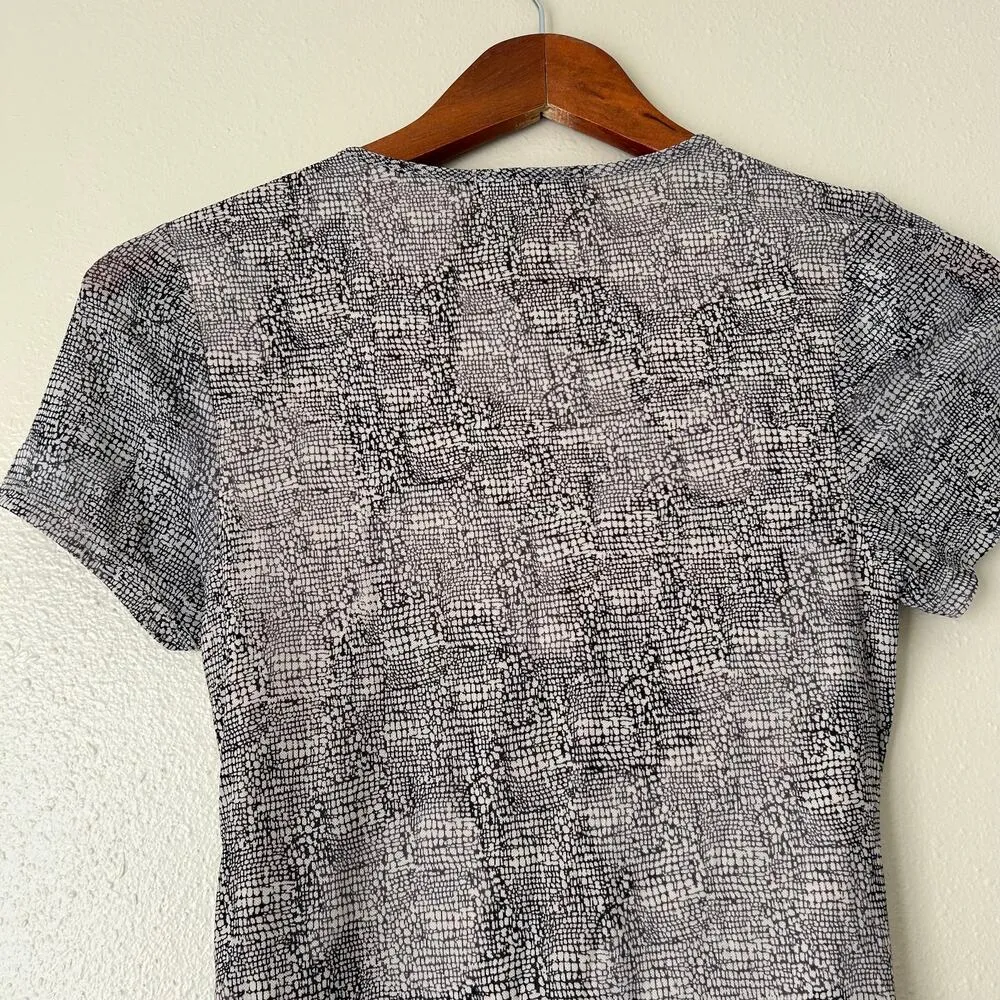 Buckle Red by BKE Y2K style Animal Print Keyhole Top Size XS - Image 10