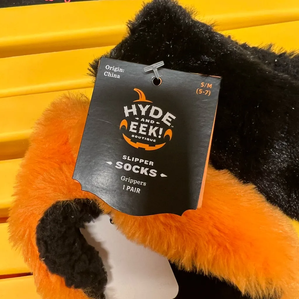 Target Halloween pumpkin slippers - Image 2