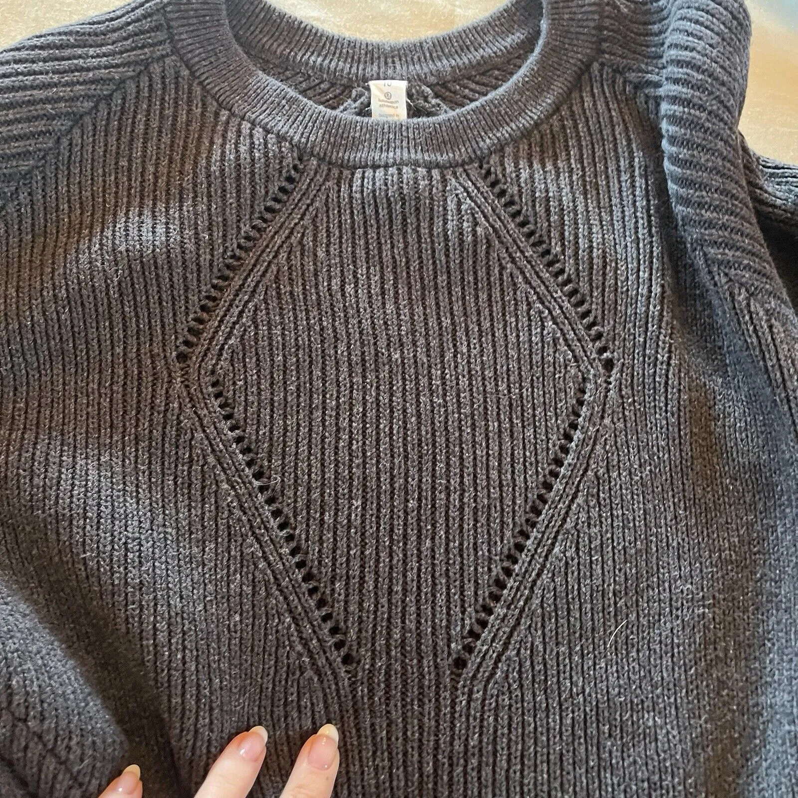 Lululemon The Sweater The Better Women 10 Heather Charcoal Gray Knit Pockets - Image 4