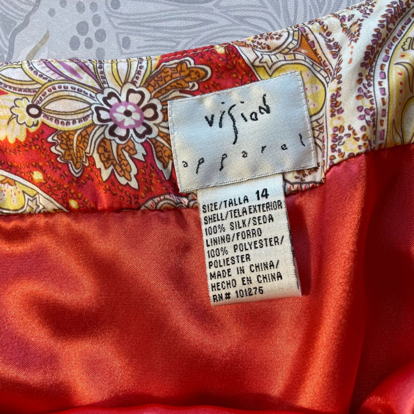 Vision Apparel Women's Silk Skirt Size 14 Paisley Red Pink Lined Y2K Early 2000s - Image 4