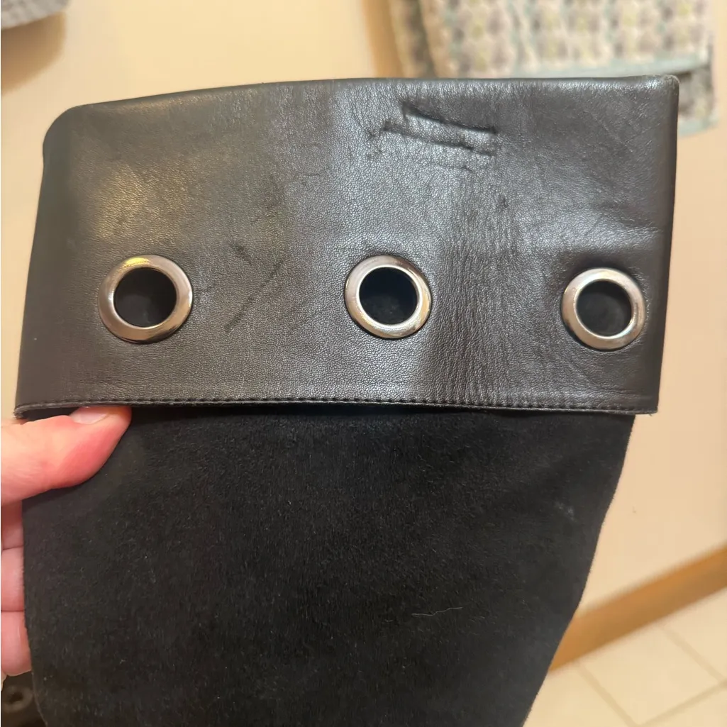 Sofft | Black Heeled Knee - Image 5