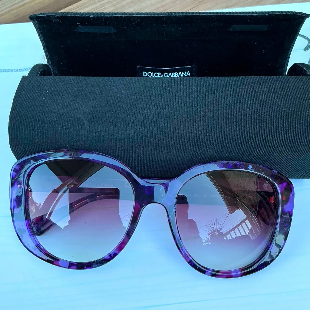 Beautiful DOLCE & GABBANA sunglasses 💗💗 - Image 4