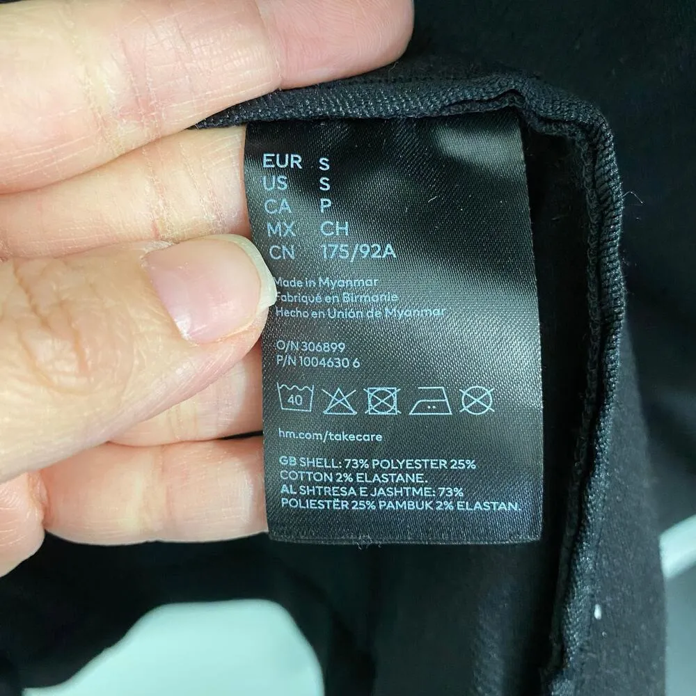 H&M Women's Black Regular Fit Structured Button Up Knit Blazer Size S - Image 4