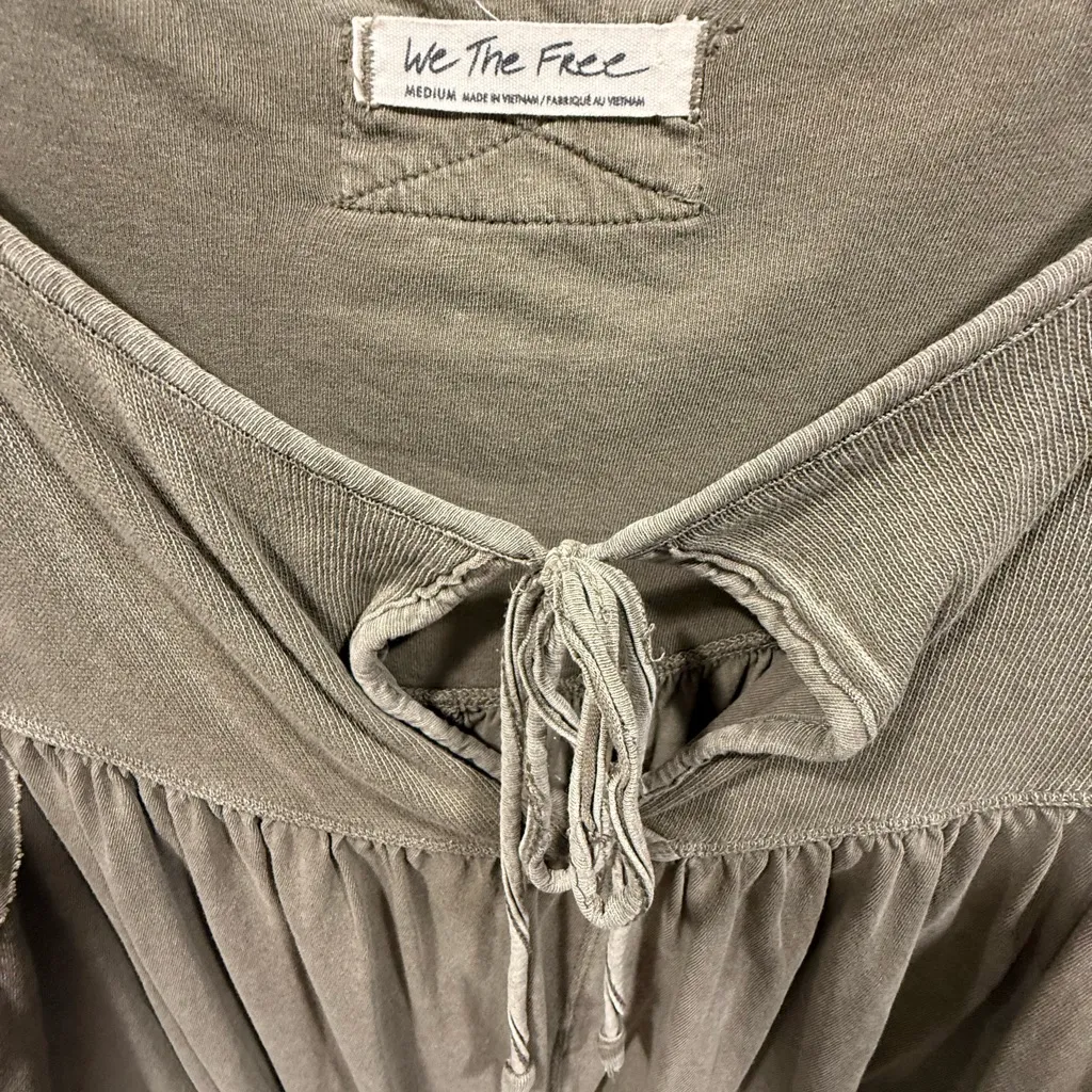 Free People No Good Alone Tee size Medium in Willow Green - Image 9