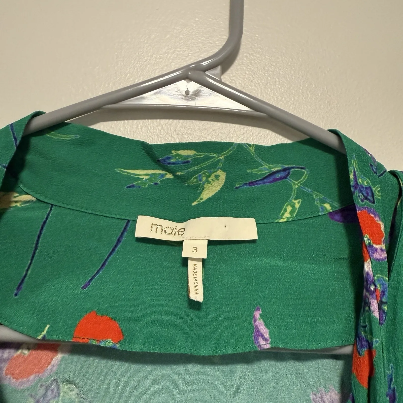 Maje Cosina Green Floral Print Tie-Neck Button‎ Front V-Neck Blouse Size 3/large - Image 3