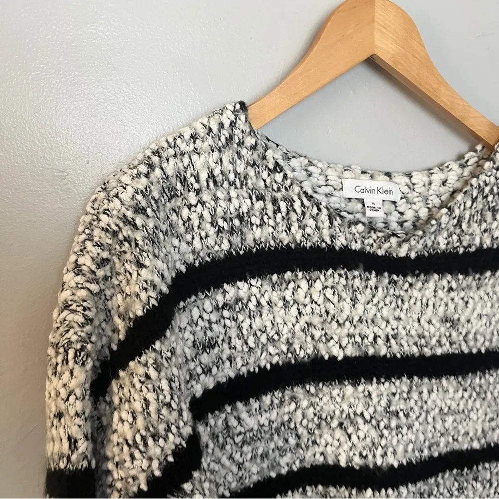 Calvin Klein Crewneck Women Fuzzy Soft White Black Striped Sweater Small - Image 4