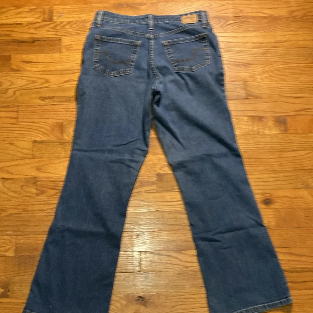 Levi's Blue Flare Wide Leg Jeans boot cut size 8 short - Image 3