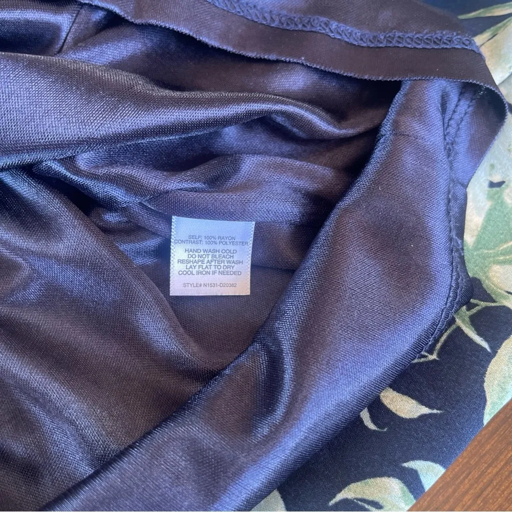 Tropical Leaf Print Maxi Dress - Image 10