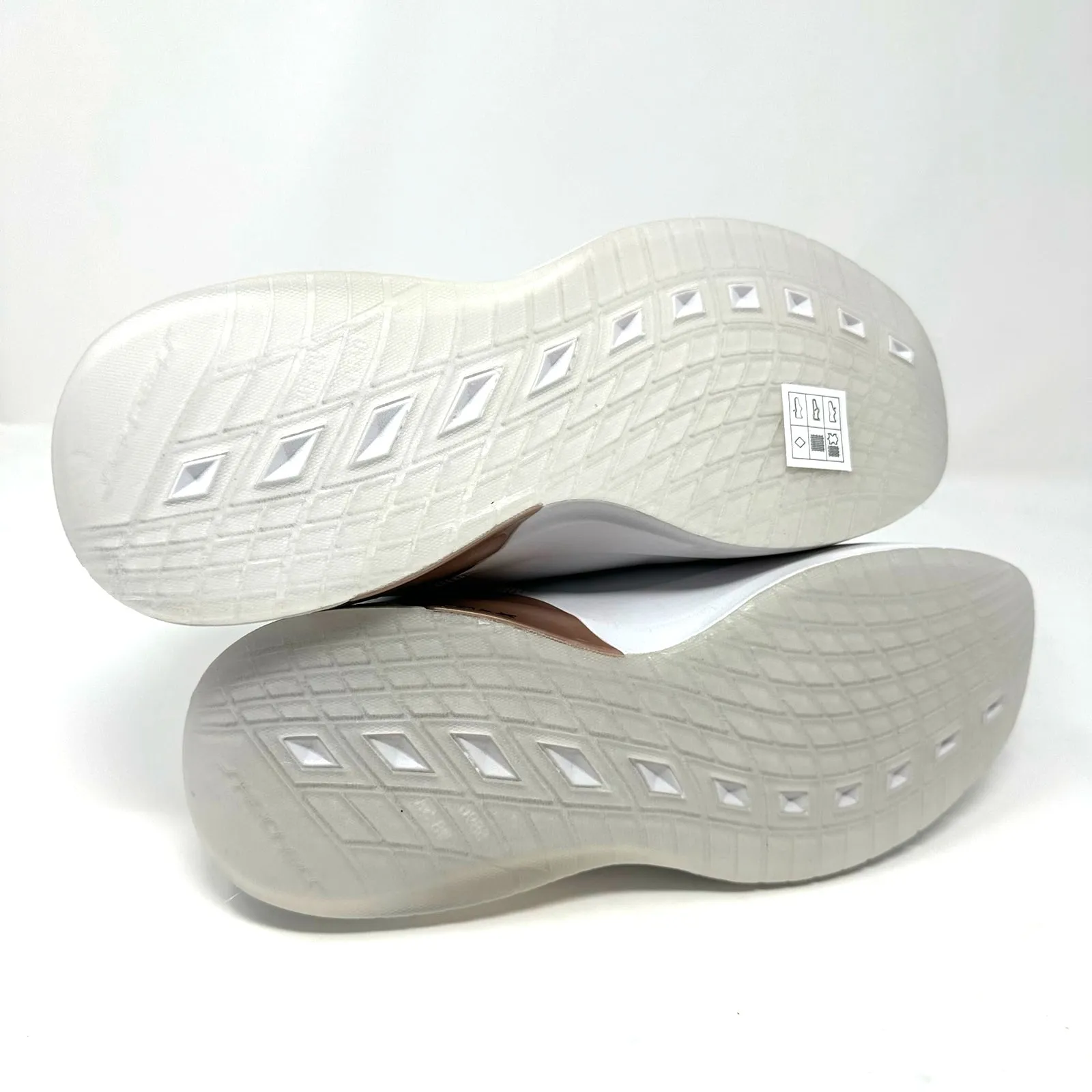 Skechers Size 8.5‎ Sneakers White Lace Up Air Cooled Memory Foam Running Comfort - Image 9
