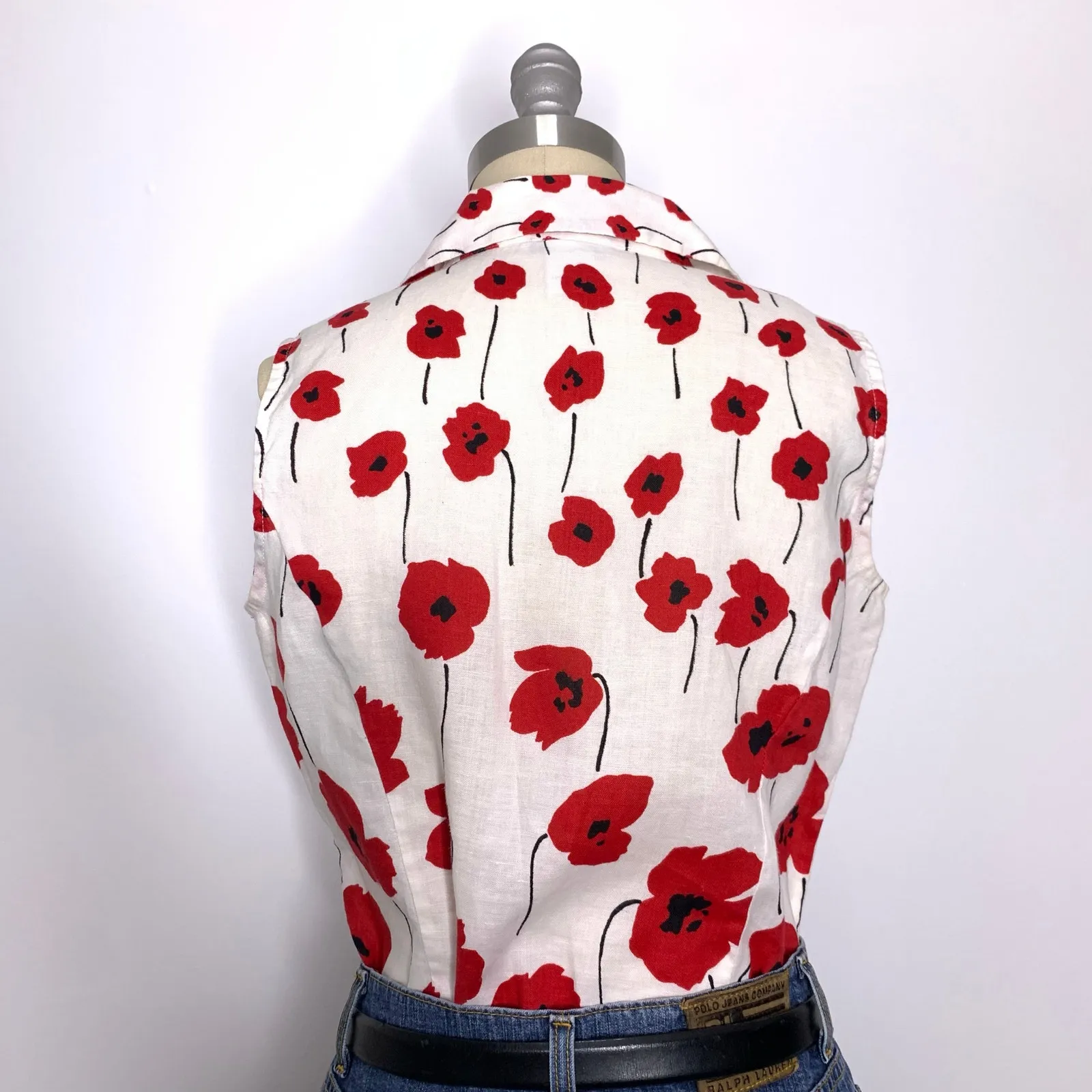 Tweeds Size S 100% Linen Red Black White Poppy Print Sleeveless Button Up Blouse - Image 3