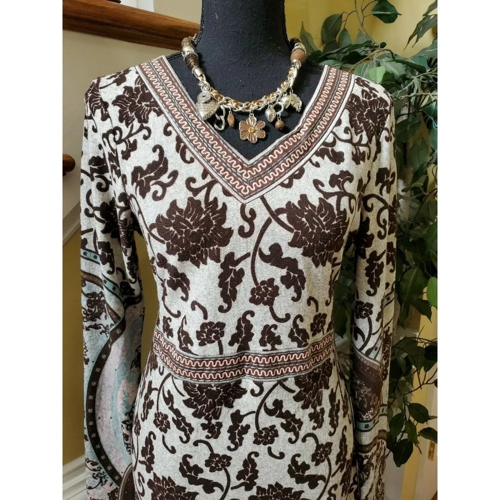 White Mark Embroidered Sweater Dress Size Medium - Image 9