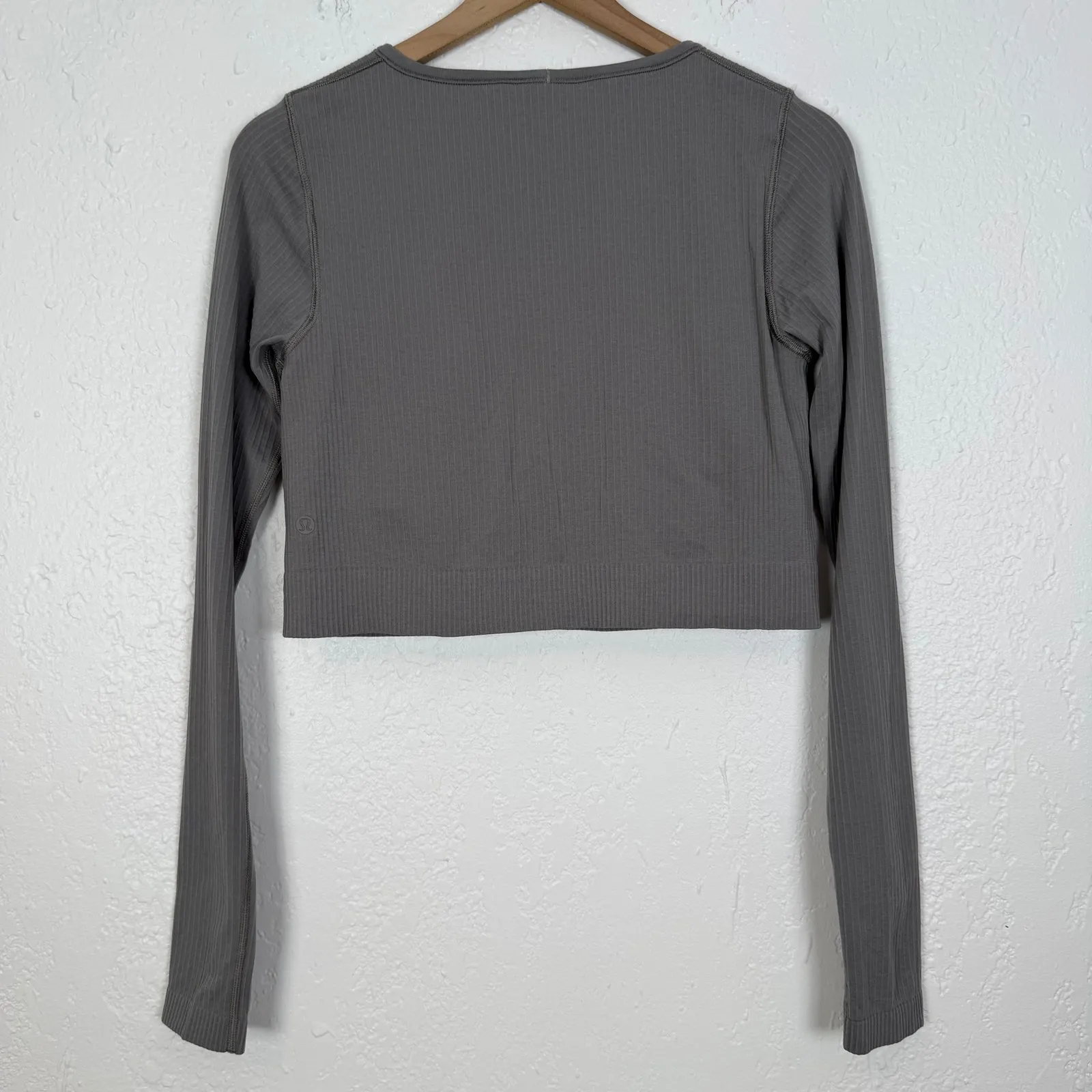 Lululemon Ebb to Street Long Sleeve Shirt Gull Grey Size 10 - Image 3