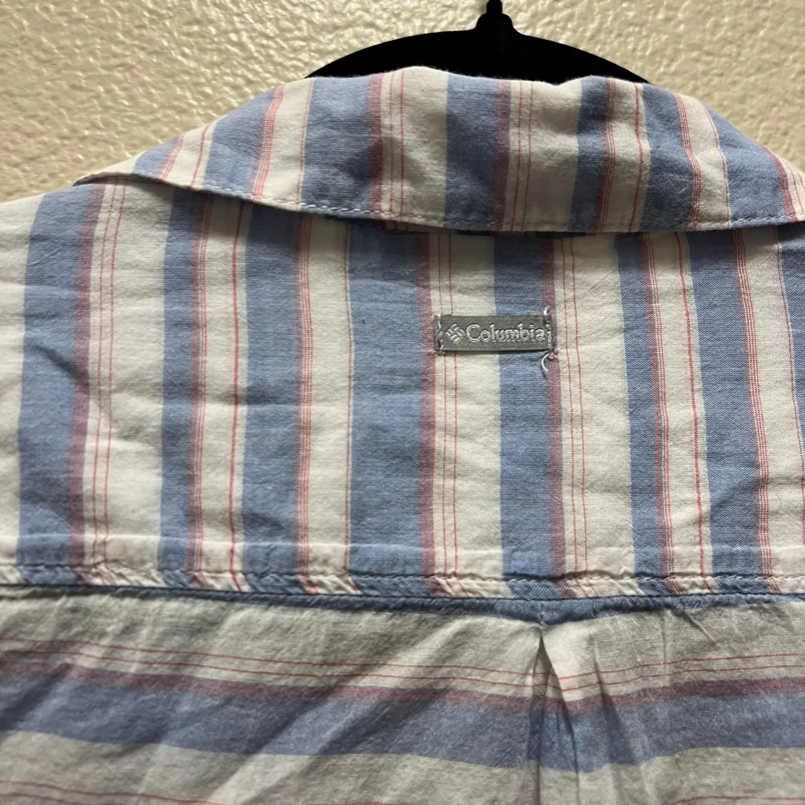 Columbia Purple blue Striped Light Weight Sun Button Up Shirt Collared Size Med - Image 10