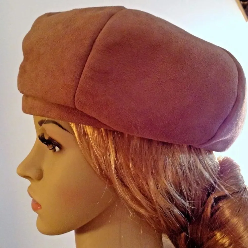 VINTAGE WOMEN'S BAKER BOY NEWSBOY CABBIE CAP/HAT IN TAN SUEDE - Image 2