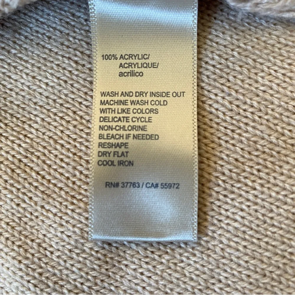 Rafaella women’s large cream colored crew neck casual cable knit sweater top - Image 12