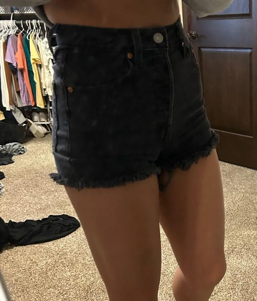 Levi’s Black Denim Jean short - Image 3