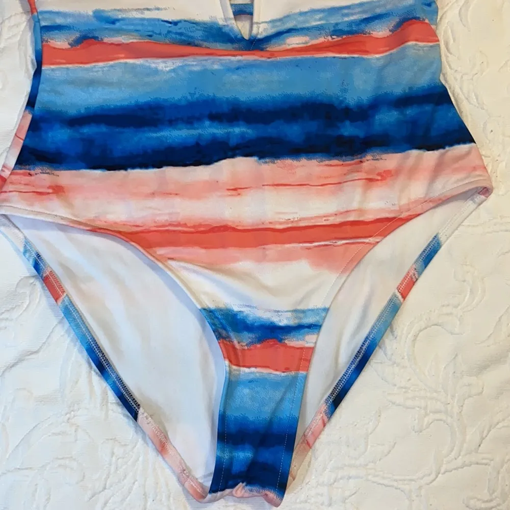 Peyton & Parker swimsuit multicolored one piece size small new - Image 3