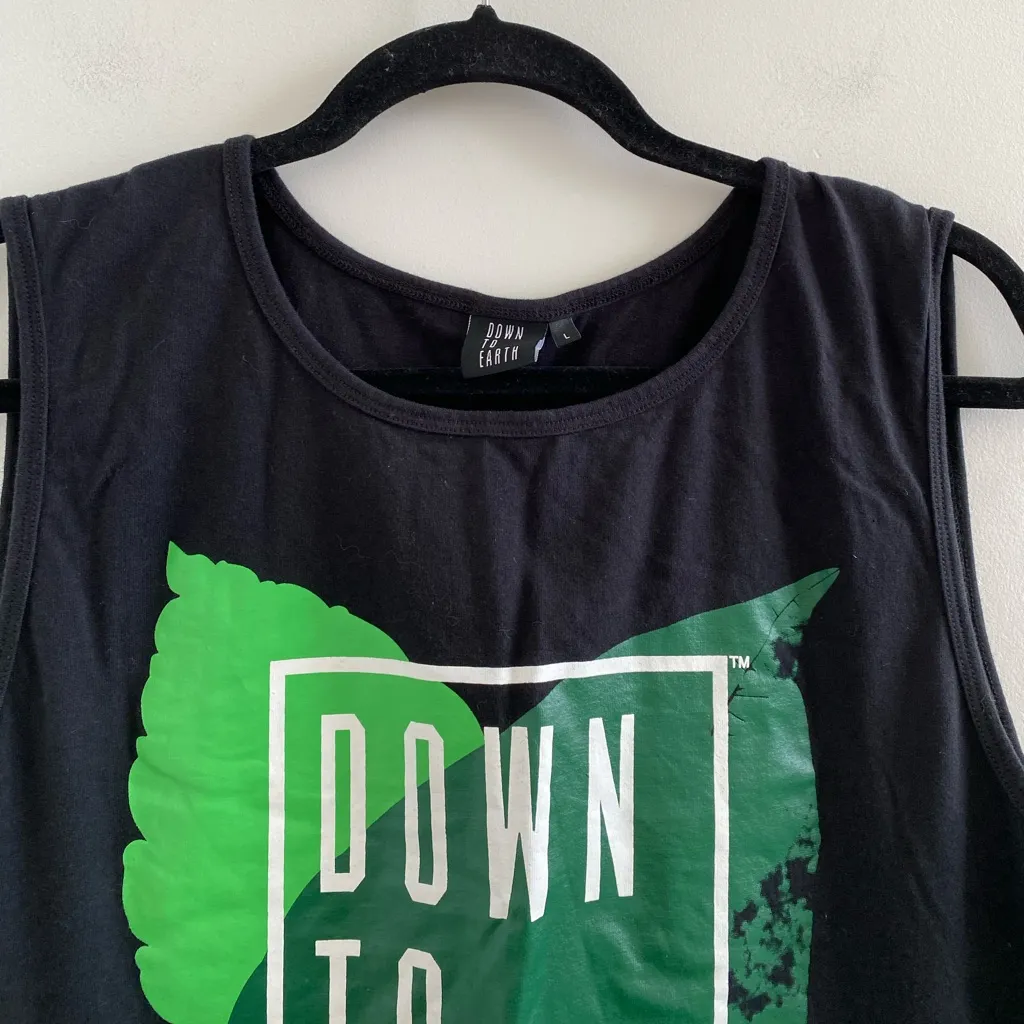 Down To Earth Black and Green Graphic Muscle Tank Size Large - Image 2