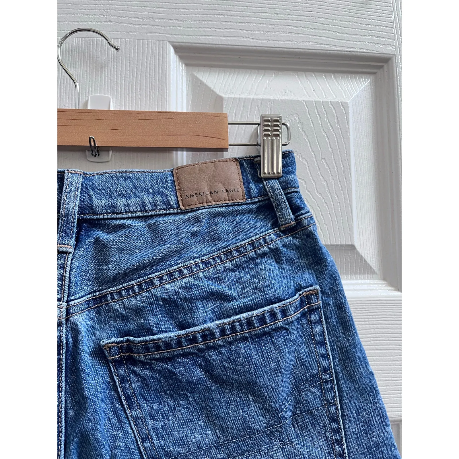 American Eagle Cotton Highest Rise 90s Boyfriend Jean Shorts Size 2 Pride Stripe Blue - Image 5