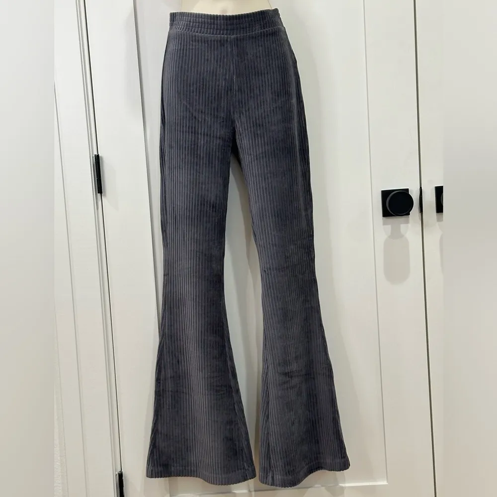 Aerie Groove On Flared Pants Velvet Ribbed High Rise Gray Small New Lounge Boho - Image 4