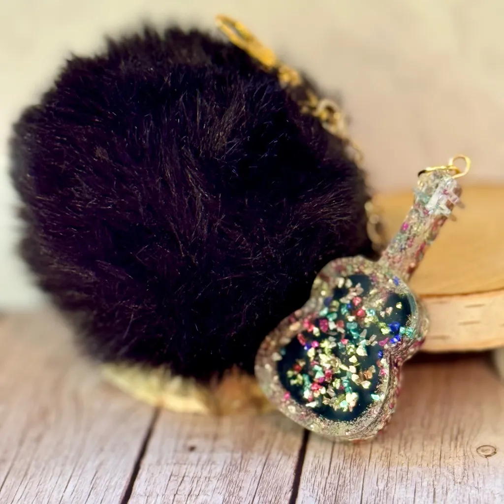 Black and Gold Guitar Key Holder - Image 9