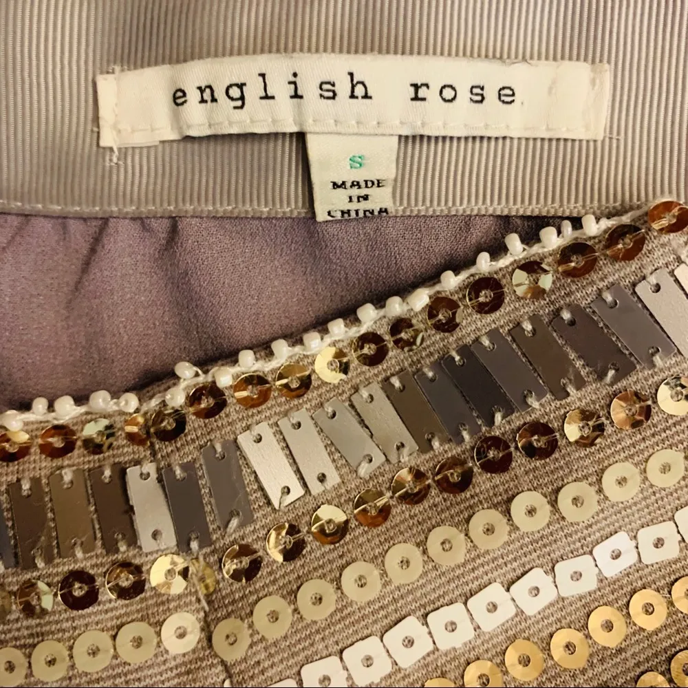 English Rose sequin mini skirt. - Image 6