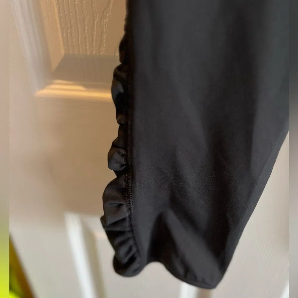 New Balance Lightning Dry Ruched Capri Running Athletic Pants - Image 4